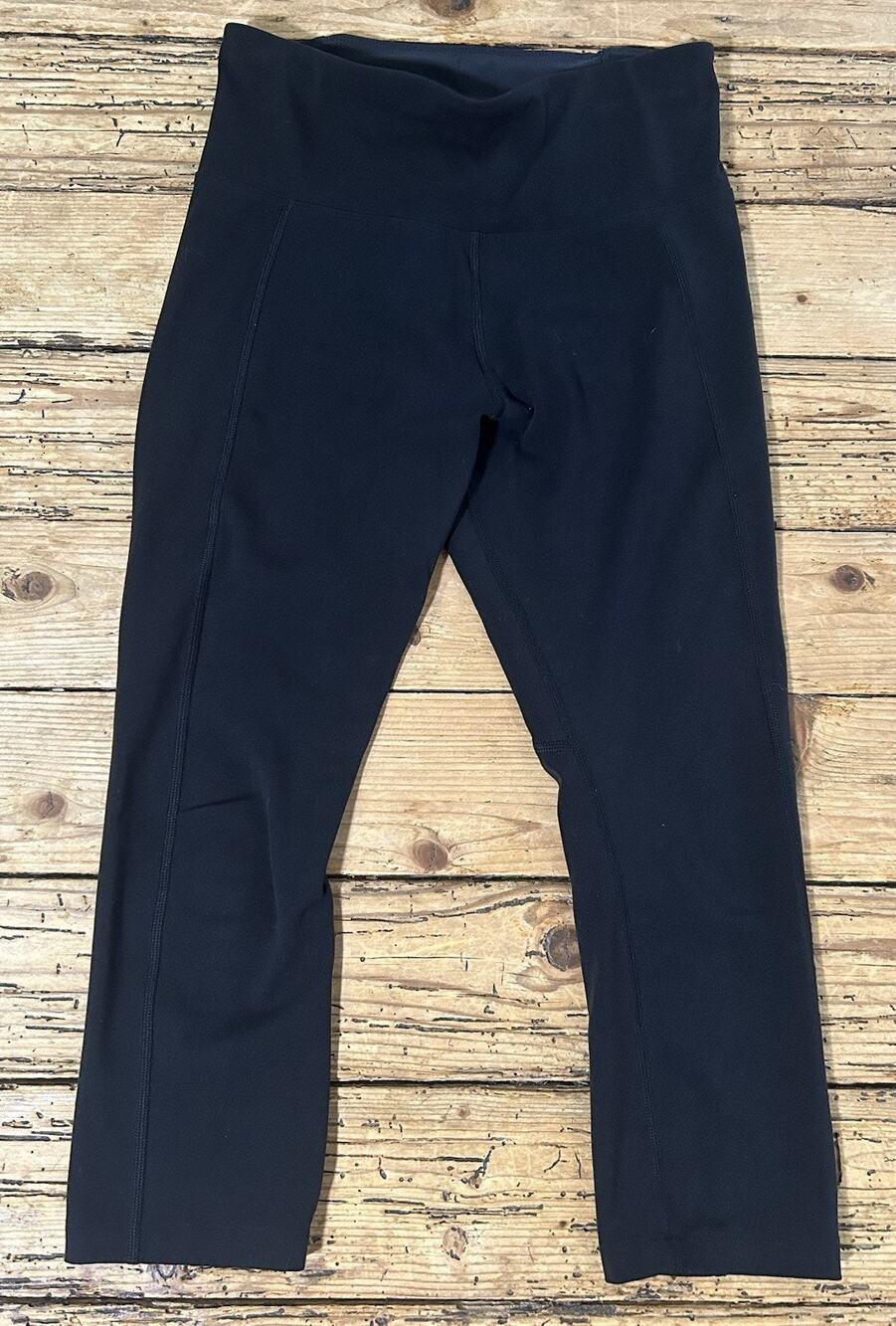 Lorna Jane Women’s Size S Black Cropped Leggings